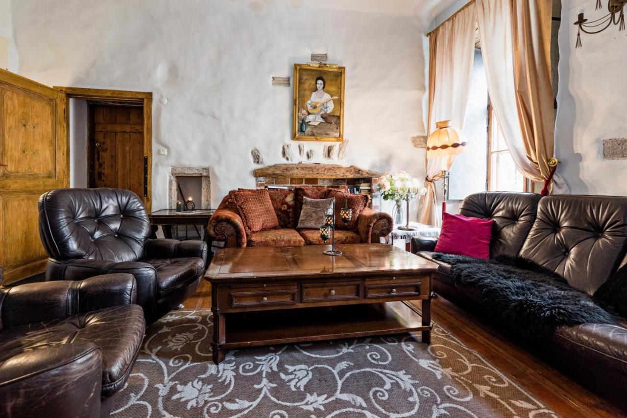 Historical Two-Bedroom Apartment With Sauna, Jacuzzi And Fireplace タリン エクステリア 写真